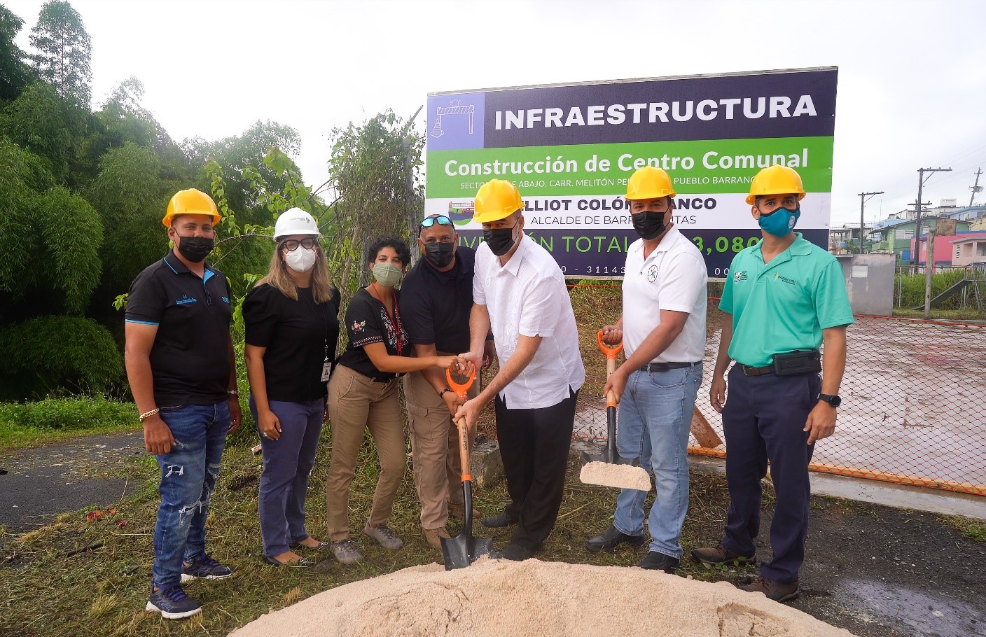 Municipal officials putting the first stone for the Communal Center in Barranquitas.