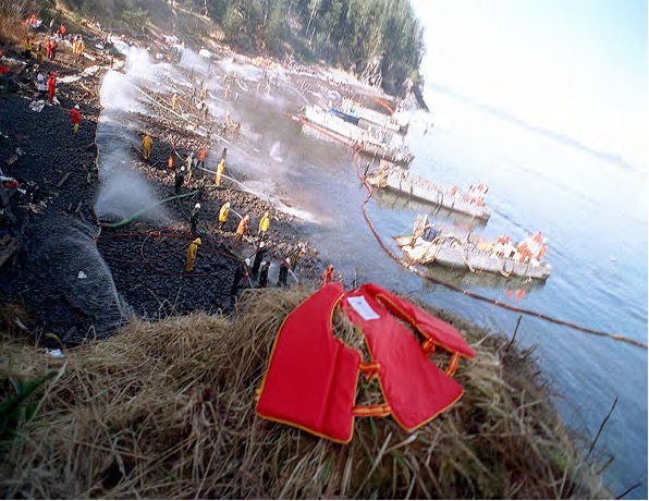 Figure 76: The NCP Unified Command Response to the Exxon Valdez oil spill in 1989 included both RRT and NRT efforts. The President denied multiple requests to declare an emergency under the Stafford Act.